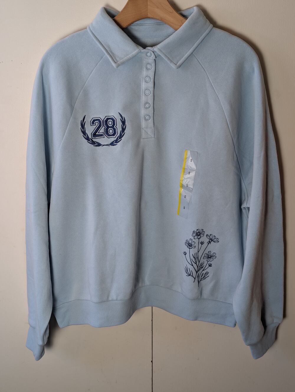 Zoe + Liv Light Blue Sweater Small